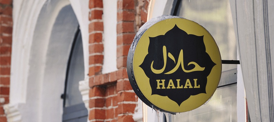 Warum CBD Blüten Halal sind und THC-Alternativen darstellen Ladenzeichen mit Halal Aufschrift und Zeichen für CBD und Cannabis